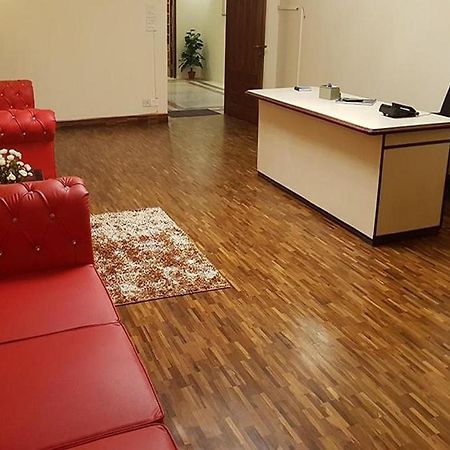 Greenleaf Apartment And Suites, Kalkaji Нью-Дели Экстерьер фото
