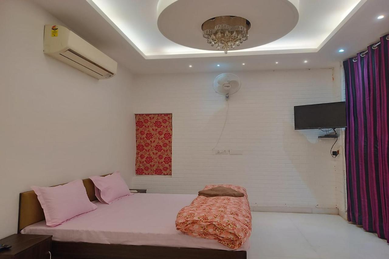 Greenleaf Apartment And Suites, Kalkaji Нью-Дели Экстерьер фото