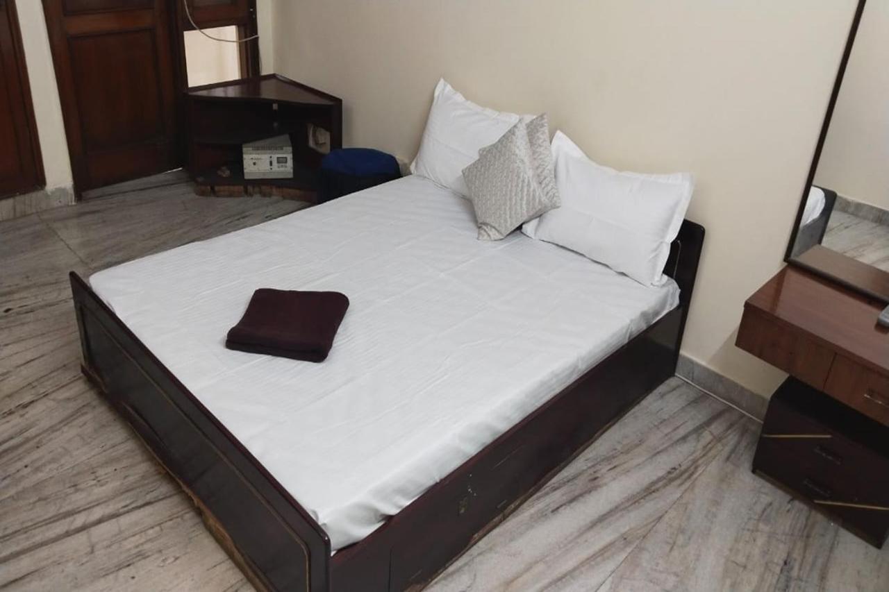 Greenleaf Apartment And Suites, Kalkaji Нью-Дели Экстерьер фото